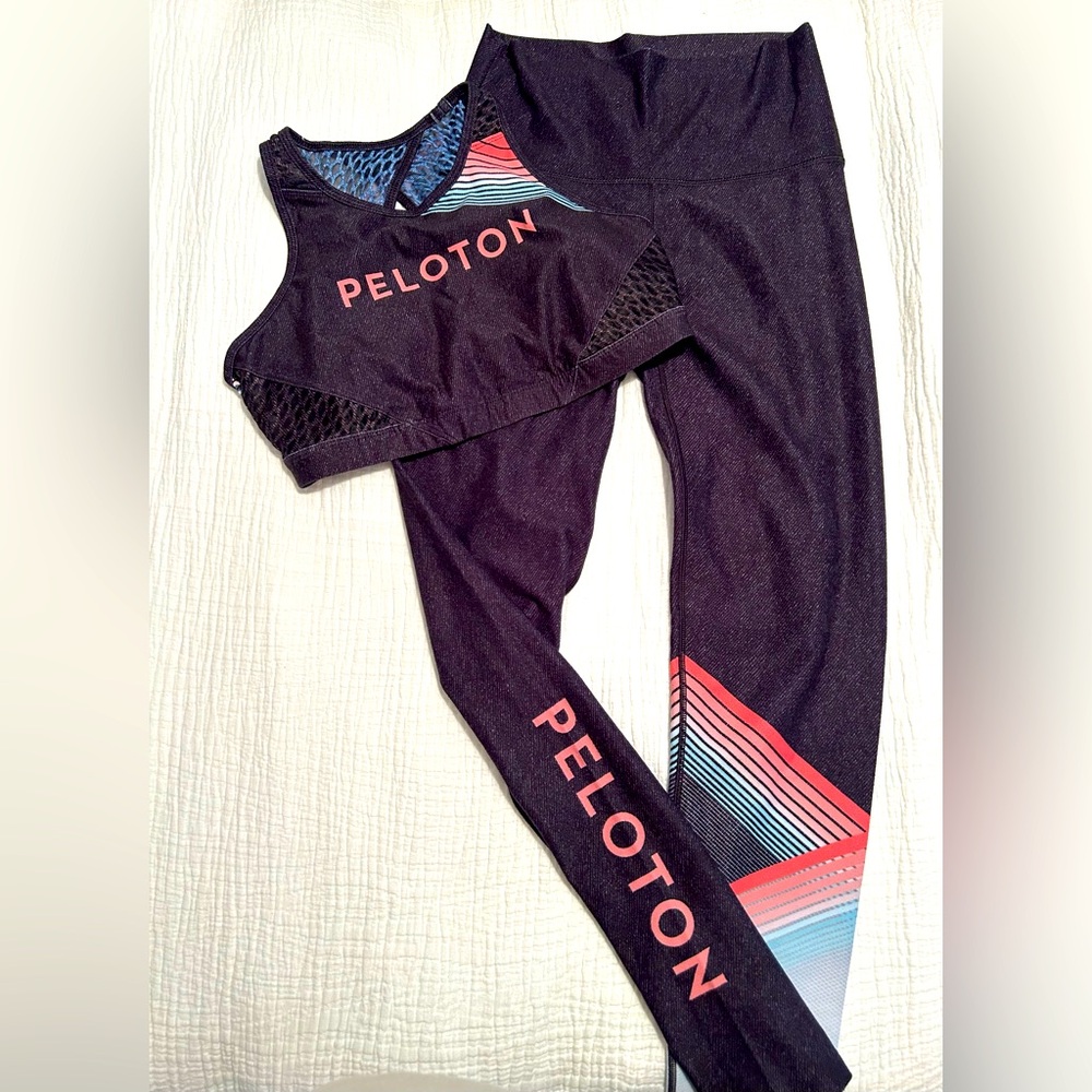Excellent used Peloton WITH set